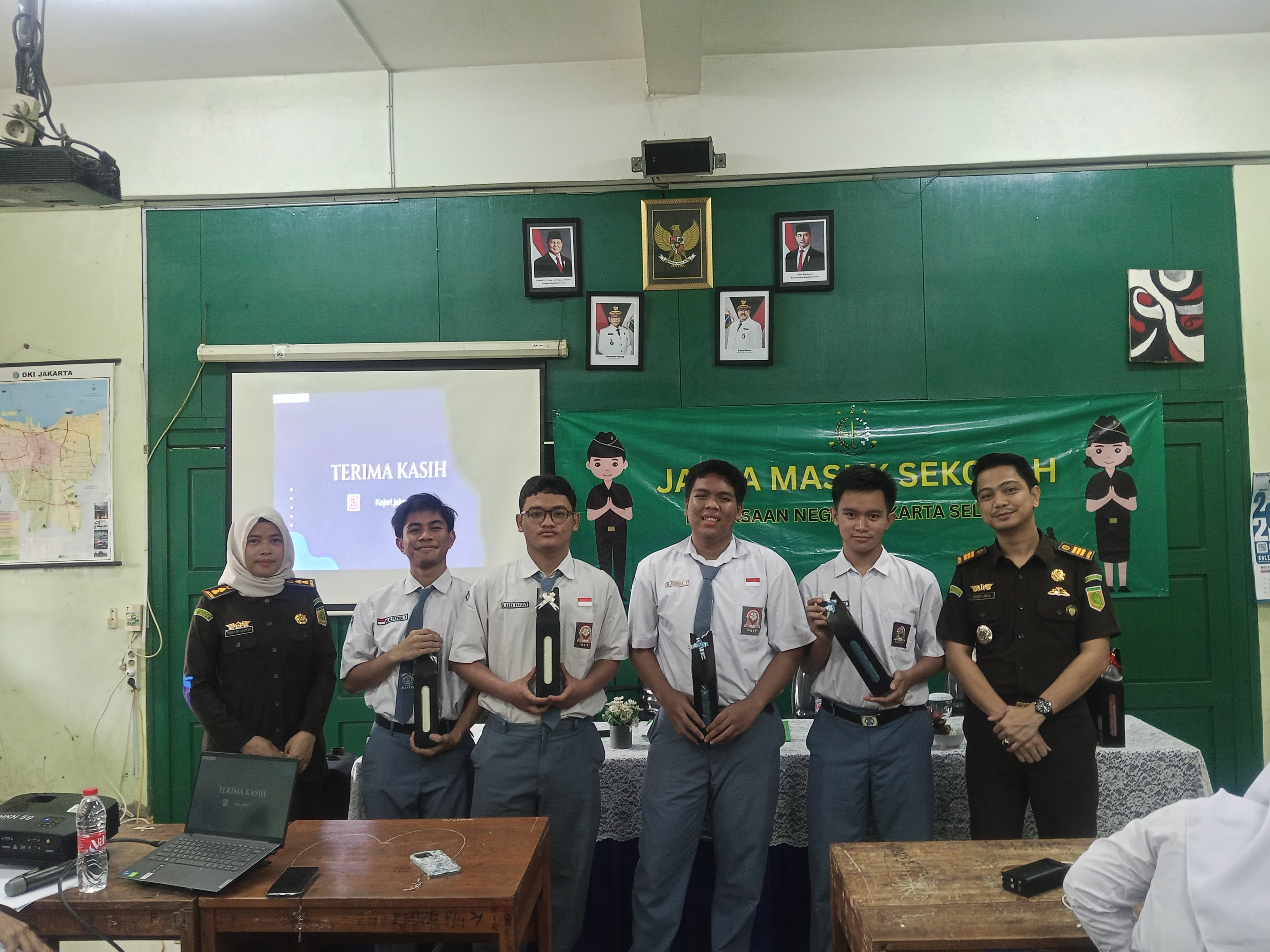 Gedung Sekolah SMA 26 BLITAR